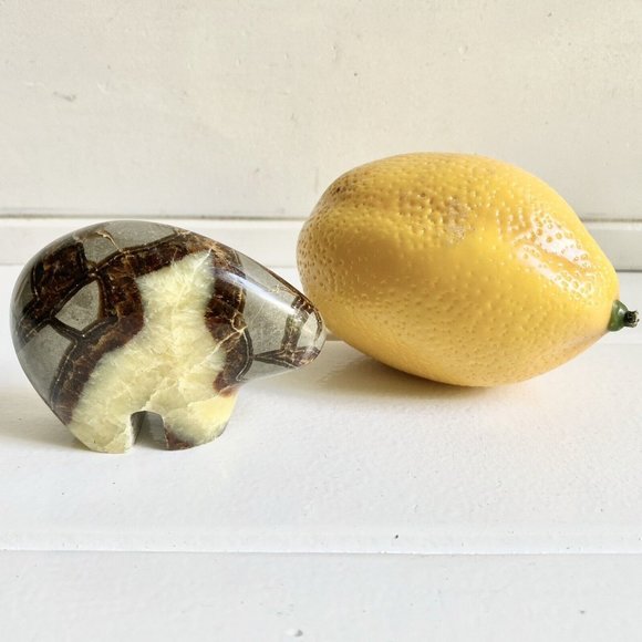 Septarian Nodule Crystal Carved Stone Bear Zuni Fetish - Picture 9 of 9